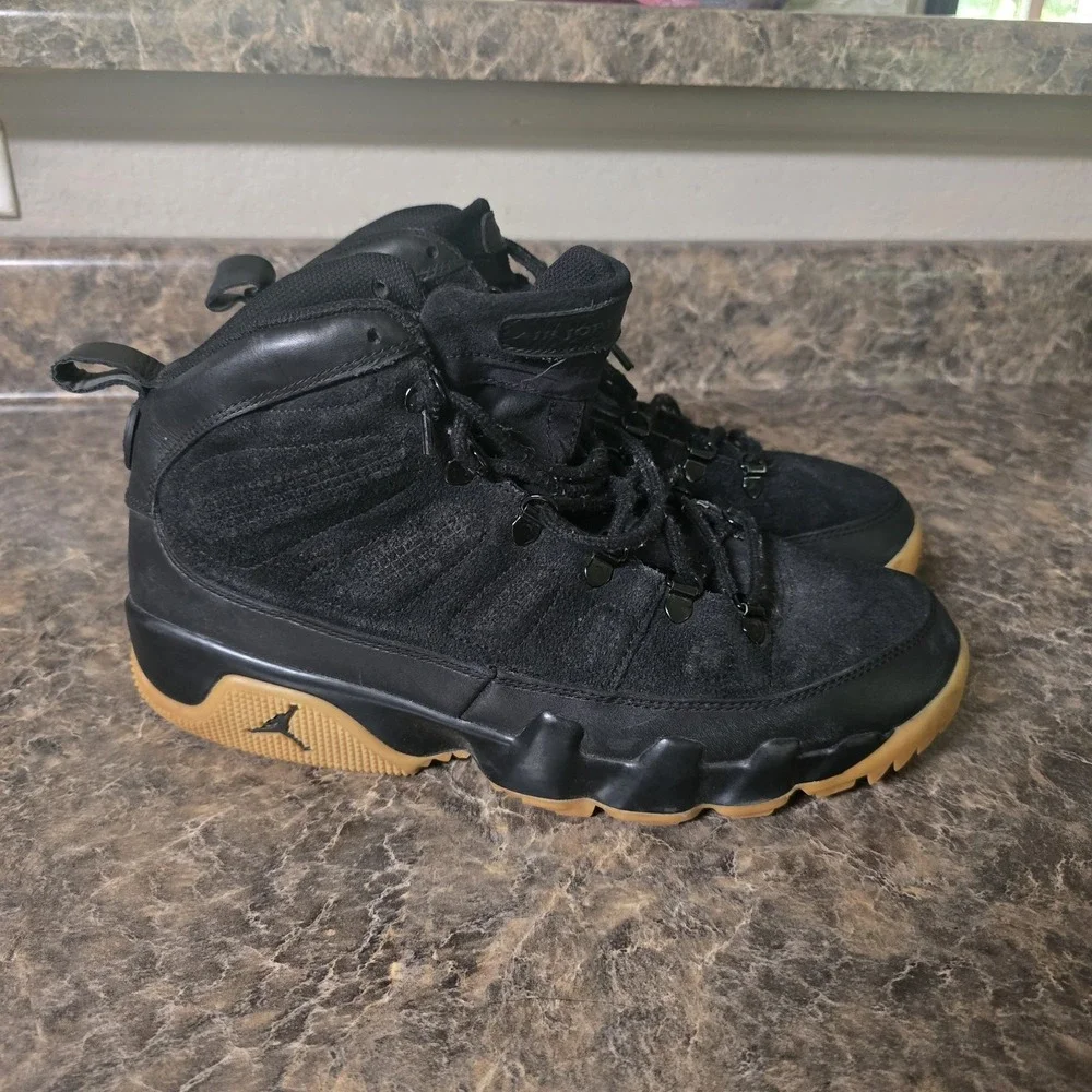 Air Jordan 9 Boot Retro NRG Black Gum Size 10.5 Mens Sneakers AR4491-025‎